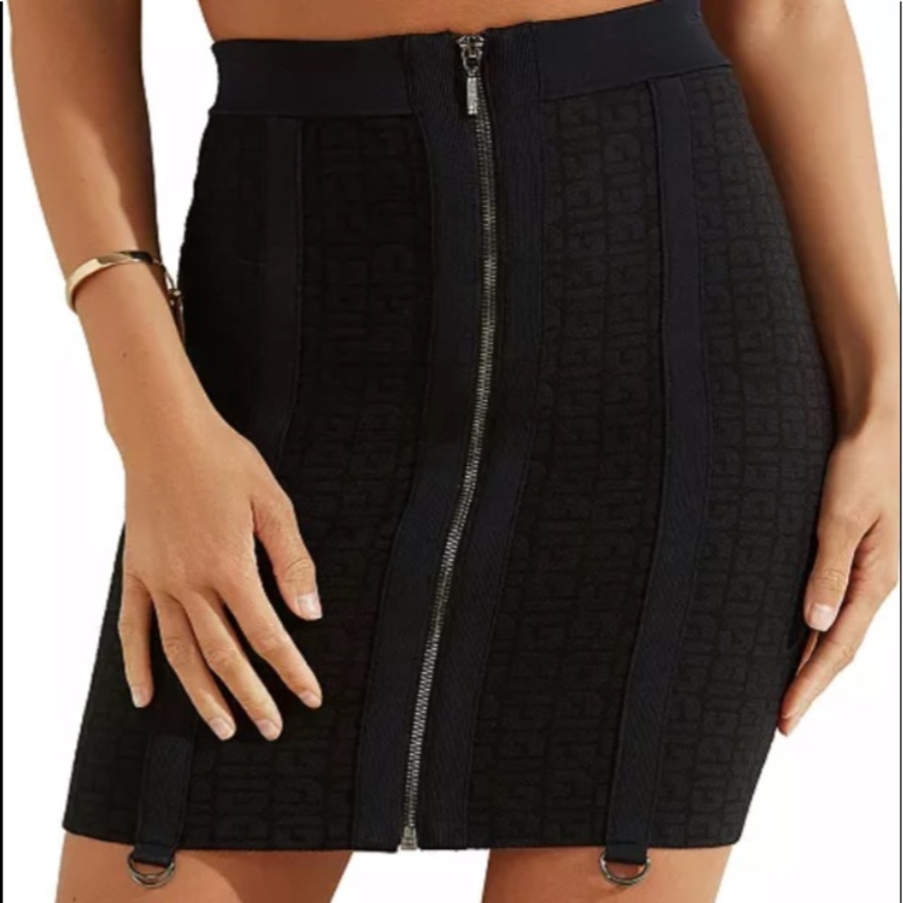 GUESS
Mirage Logo Garter-Strap Zip Mini Skirt